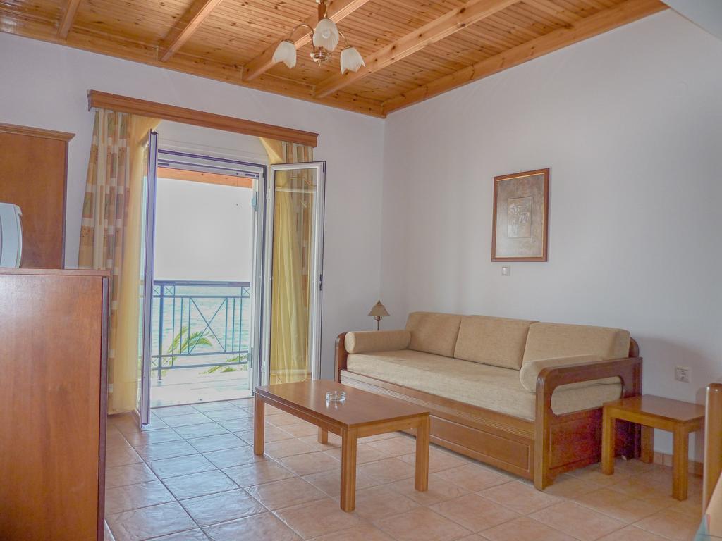 Maria Apartments Agios Georgios Pagon Exterior foto